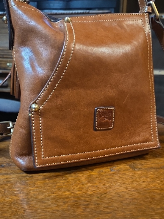 Dooney & Bourke Other - Dooney & Bourke Brown Leather Messenger Crossbody